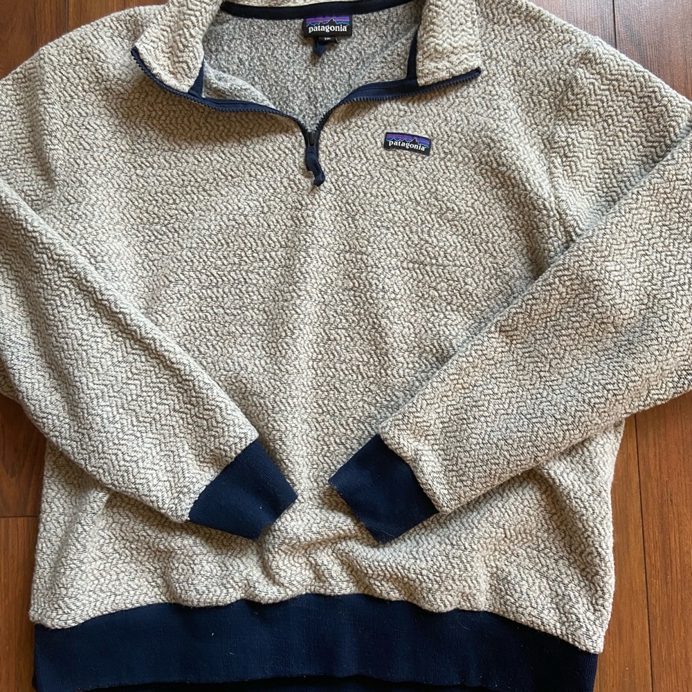 Patagonia woolyester quarter zip